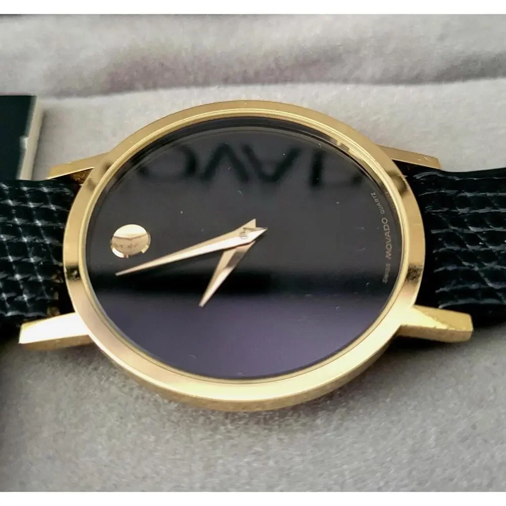 Movado Swiss Museum‎ Classic 87.45.882 18 With Box and Papers